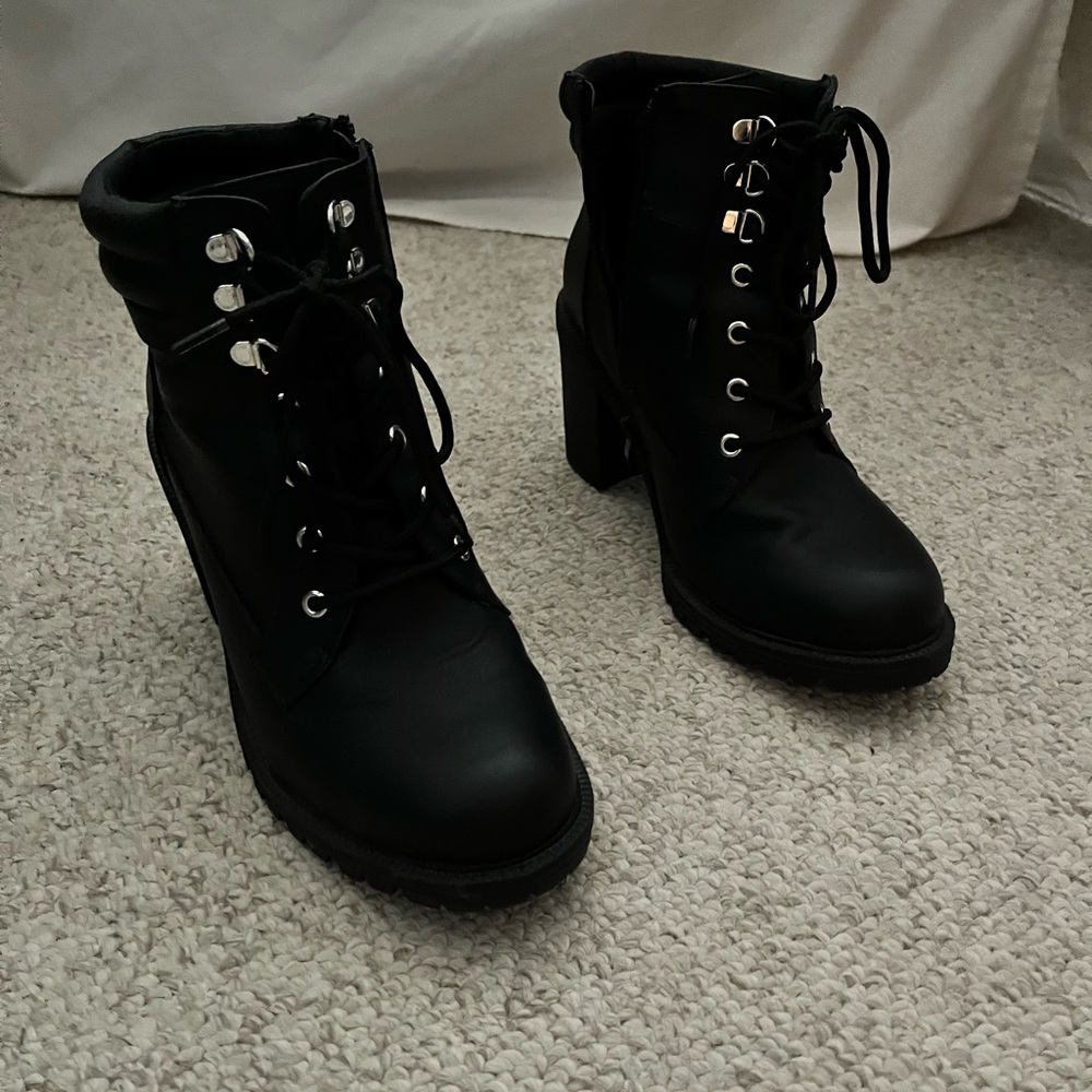 Torrid 10WW faux leather moto boots